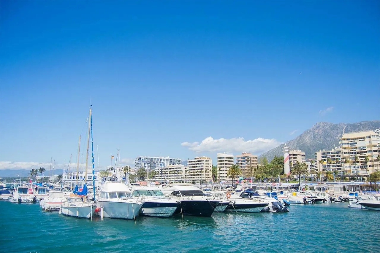 Edificio Plaza Apartment Marbella